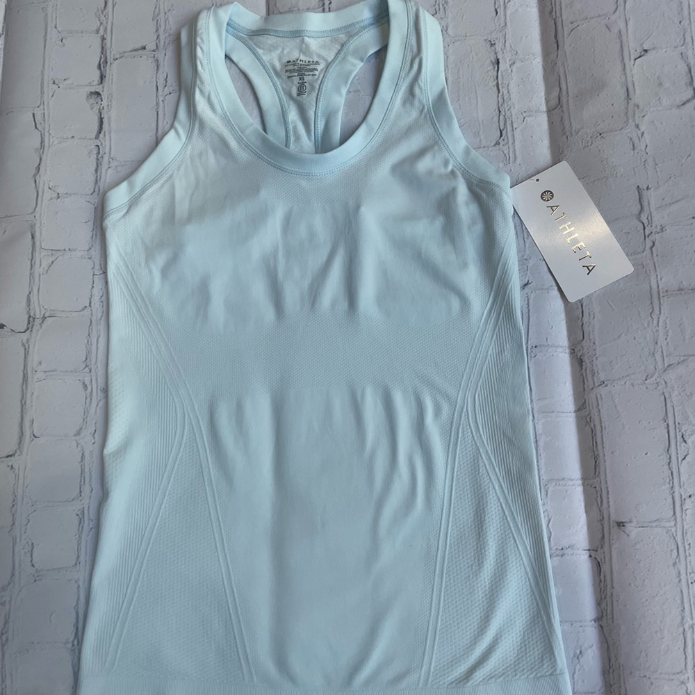 Athleta momentum tank